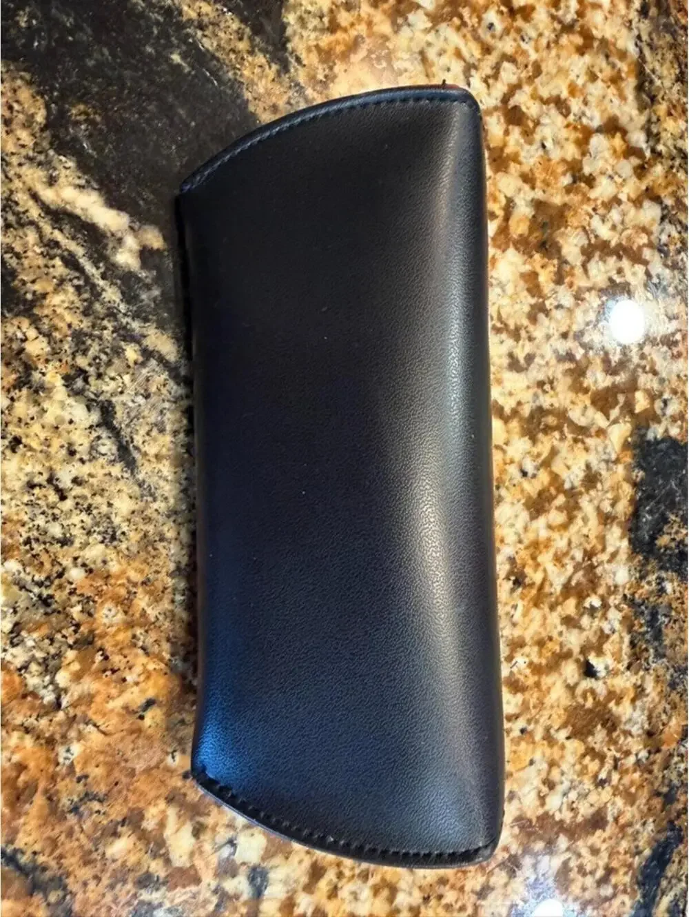 Authentic RayBan Leather Case-Black - Picture 6 of 6